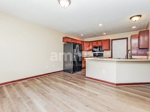 4th image of 5692 Cottonwood Ct
