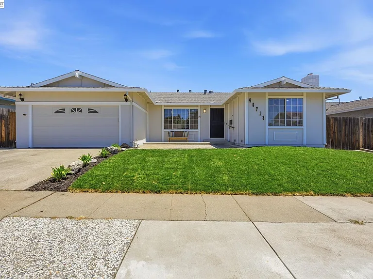 46718 Bradley St — Photo 1