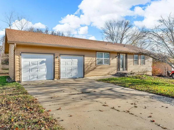 1231 SE 43rd Ter, Topeka, KS 66609