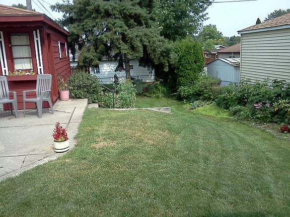 3rd image of 18916 Milburn St