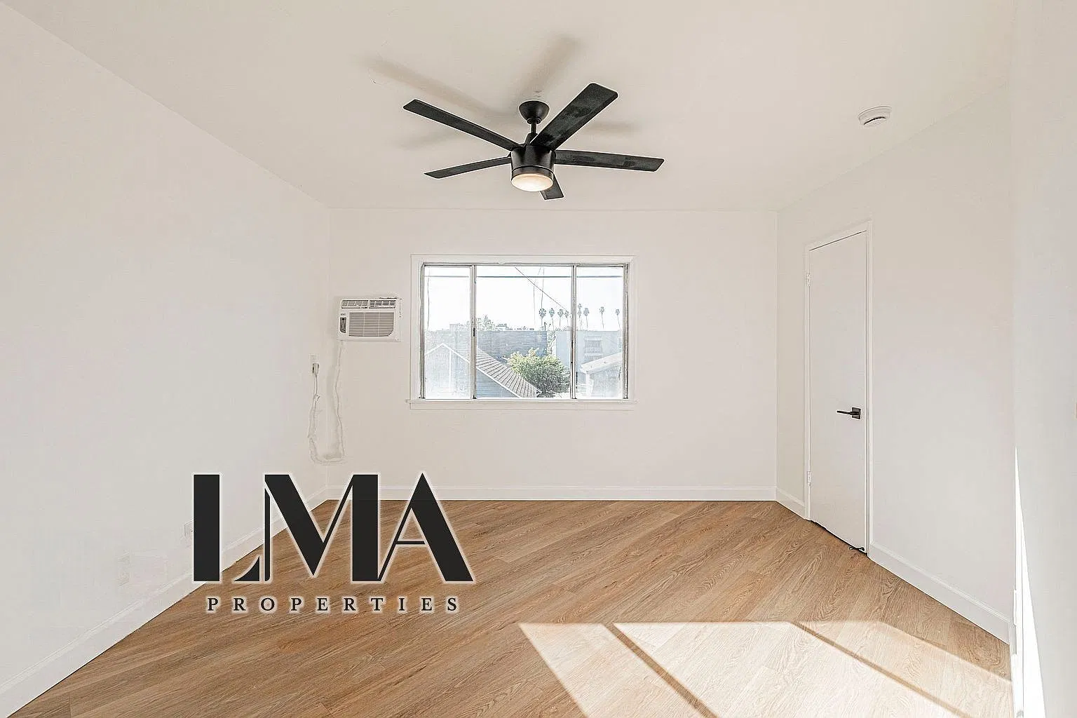 2 bed, 1.0 bath, 760 sqft, $2,245 — Photo 3