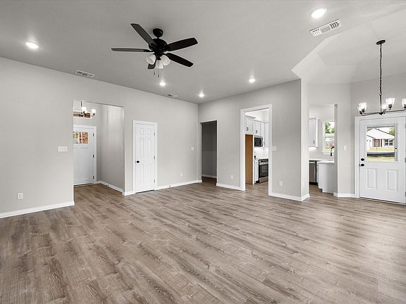 4th image of 505 S 36th St
