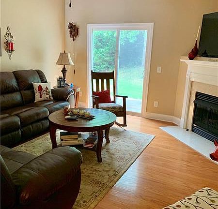 5th image of 138 Riley Cir