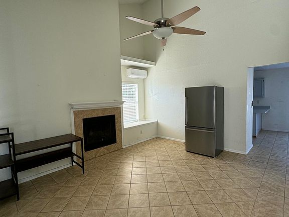 4th image of 225 Arisano Dr
