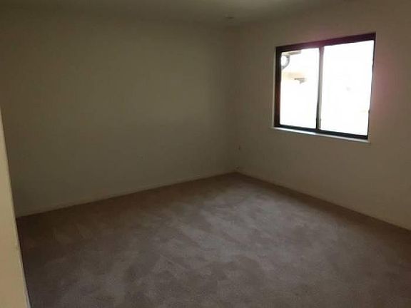 4th image of 8413 Jinetes Ct #199