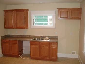3rd image of 517 36th St W