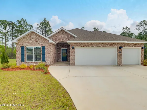 4937 Fern Dr, Diberville, MS 39540