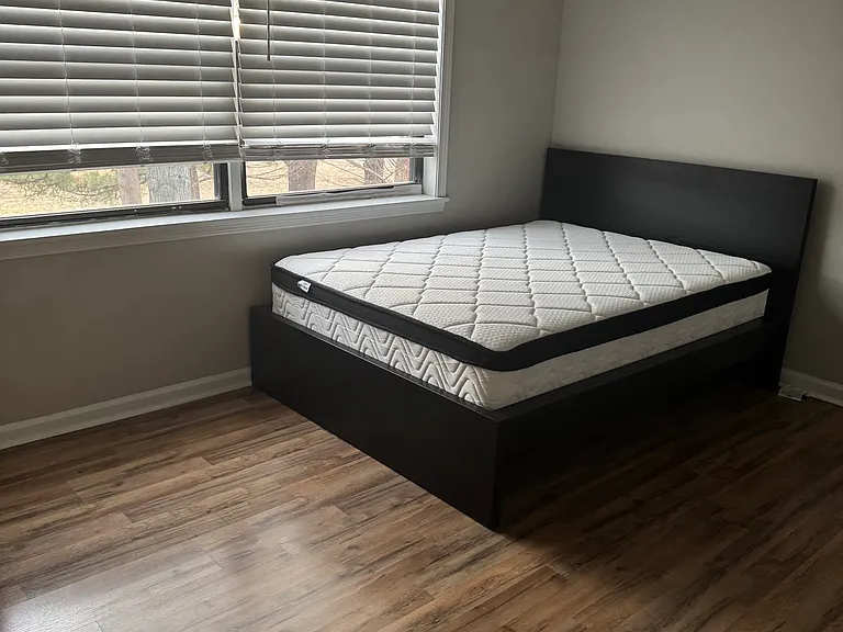 1005 Southwood Dr #6 — Photo 4