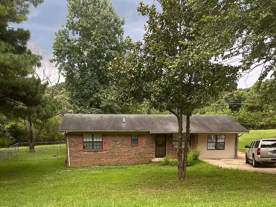 2nd image of 620 Blue Bonnet Rd