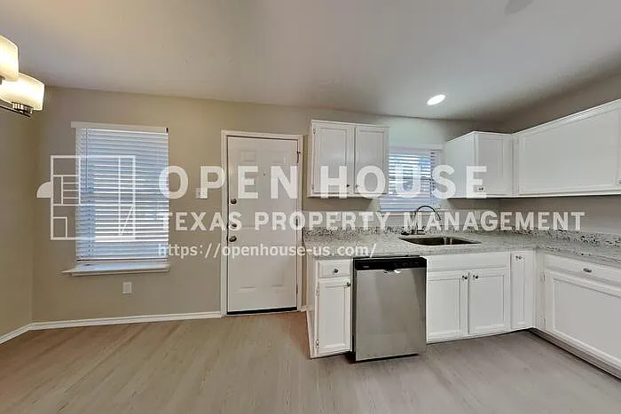 18607 Twigsworth Ln — Photo 7
