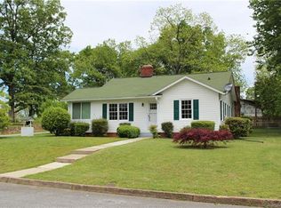 201 S Lyles Ave, Landrum, SC 29356