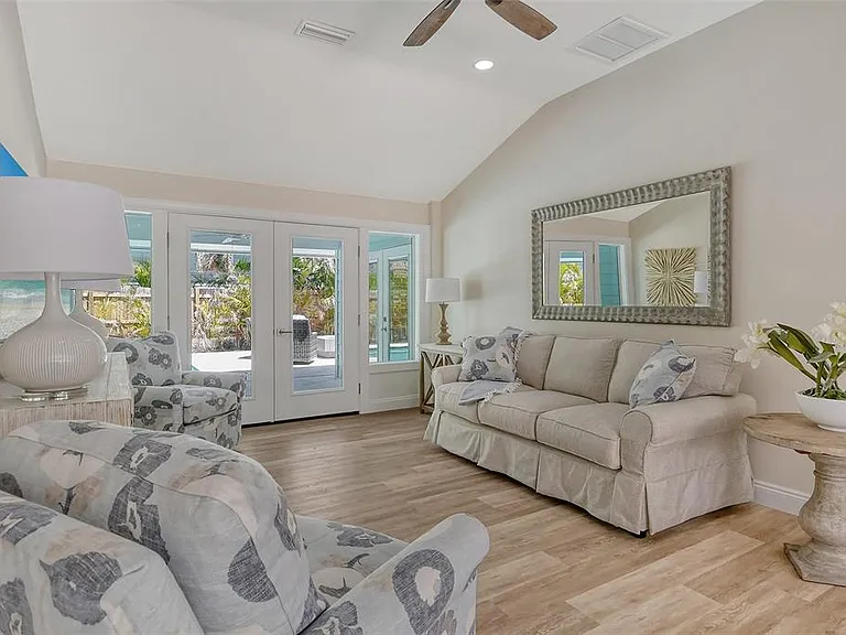 4852 Featherbed Ln — Photo 10