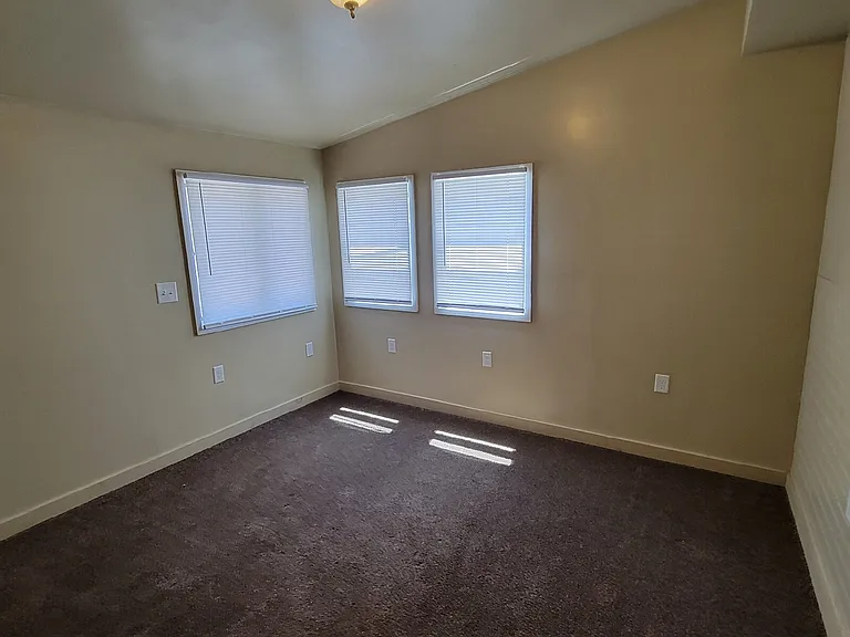 237 Eastern Ave — Photo 8