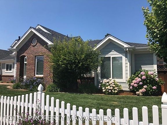 4th image of 15845 Cherry Blossom Ln
