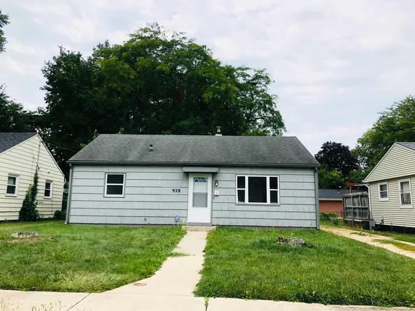 928 N Sunset Ave, Rockford, IL 61101