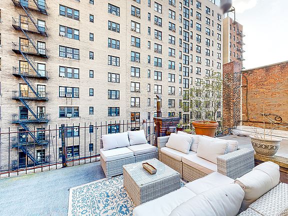3rd image of 32 W 73rd St APT 5B