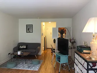 Rented by K & O Realty Associates Inc.