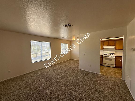 4th image of 2910 B St Unit 4