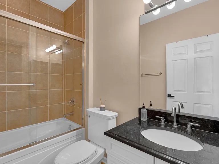 1406 S Halsted St #3B — Photo 15