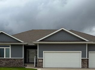 522 Kingston Cir, Sergeant Bluff, IA 51054