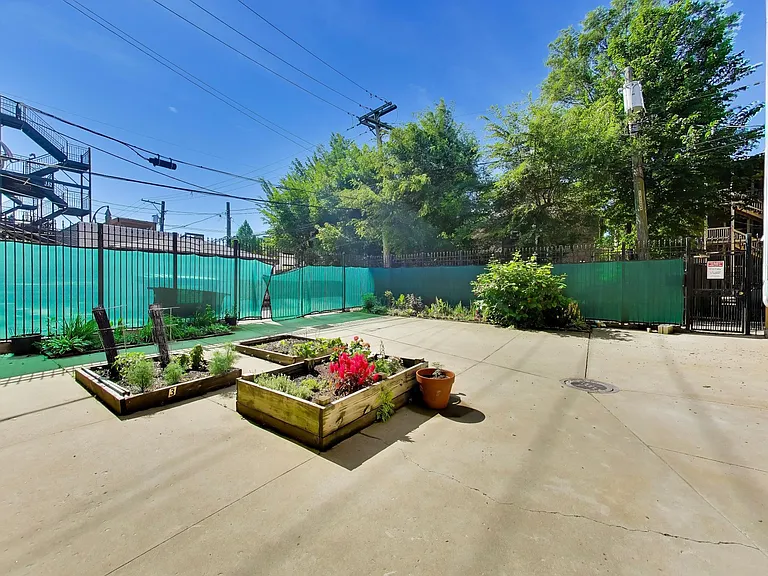3149 W Lyndale St #2 — Photo 27