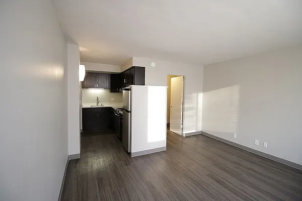 1671 N. Prospect Ave. — Photo 114