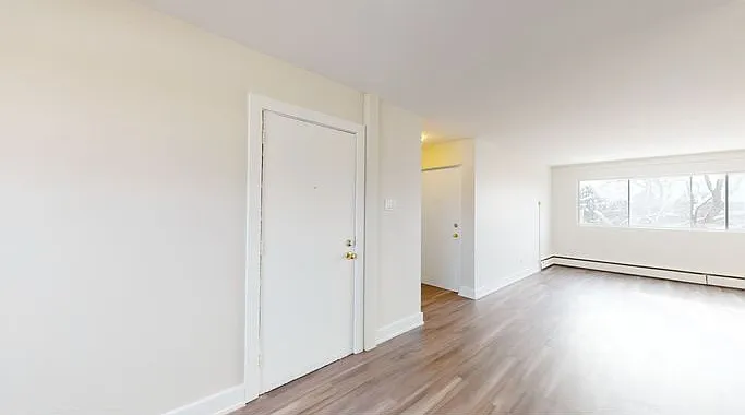 2 bed, 1.0 bath, 840 sqft, $1,950 — Photo 3