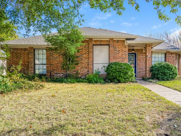 504 N Winding Oaks Dr