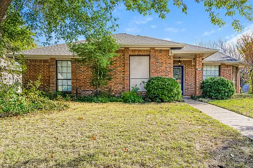 504 N Winding Oaks Dr Photo 1