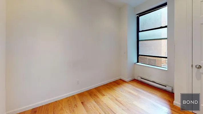 Rented by Bond New York | media 5