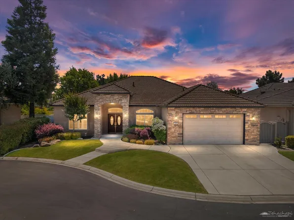 9005 Via Lugano, Bakersfield, CA 93312