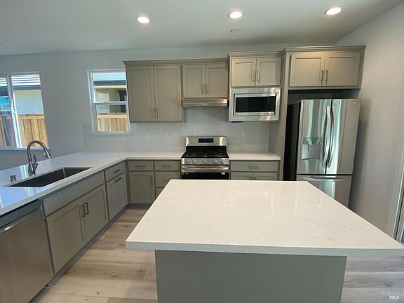 2nd image of 2407 Park Place