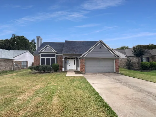 6840 N Park Dr, North Richland Hills, TX 76182