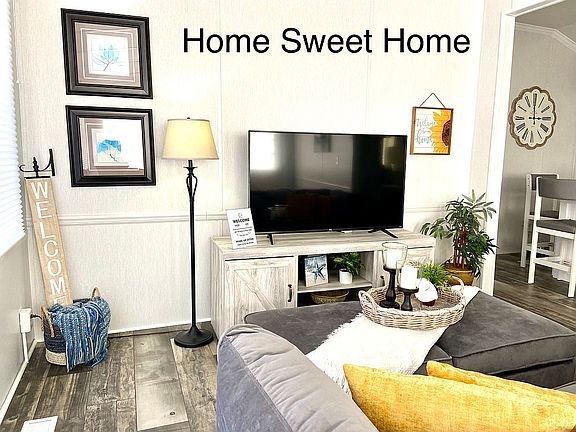 5th image of 165 Fremont Ave #201
