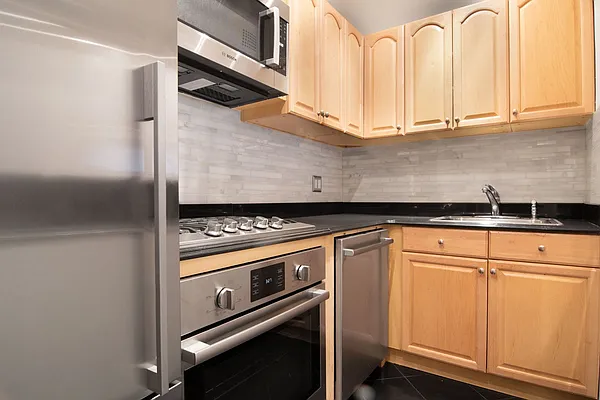 Rented by WAM Partners - William Moses Co. | media 31