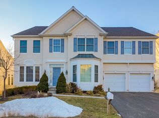 105 Hickory Hill Blvd, Totowa, NJ 07512