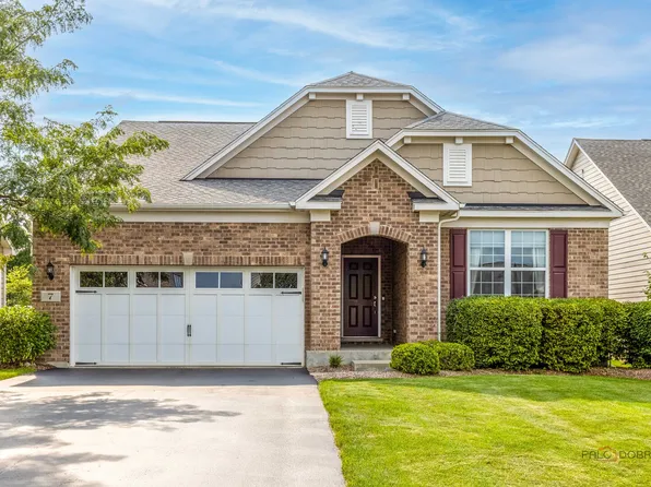 7 Melrose Pl, Hawthorn Woods, IL 60047