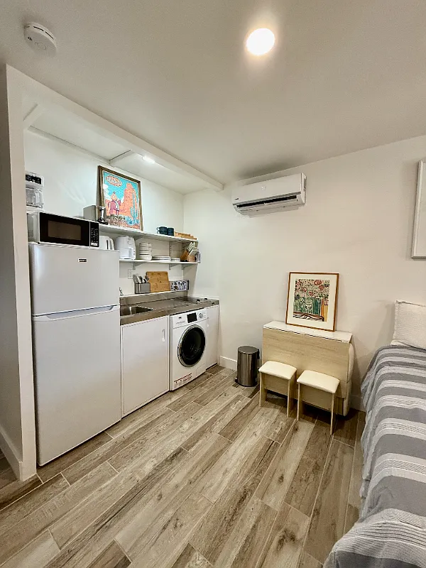 Luxury Uptown Phoenix Studio - Lease or Airbnb — Photo 4