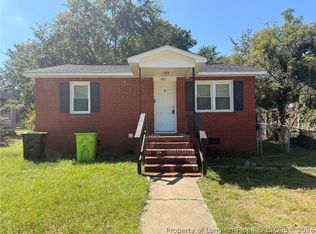 405 Laura Ct, Spring Lake, NC 28390