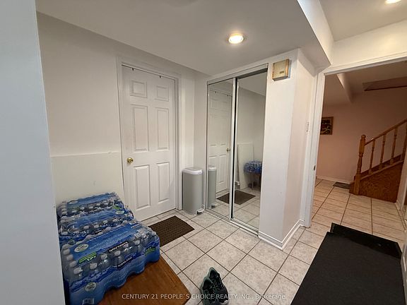 4th image of 5312 Hollypoint Ave