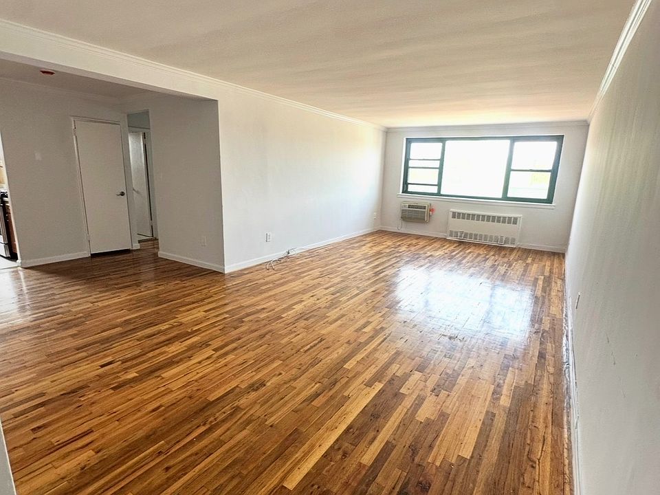1st image of 210 Atlantic Ave APT B4b