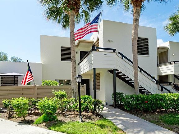 3rd image of 507 LAKESIDE DRIVE #507