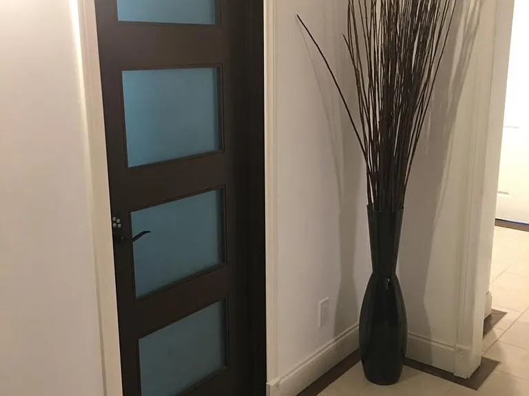 221 W Buckthorn St #22 — Photo 6