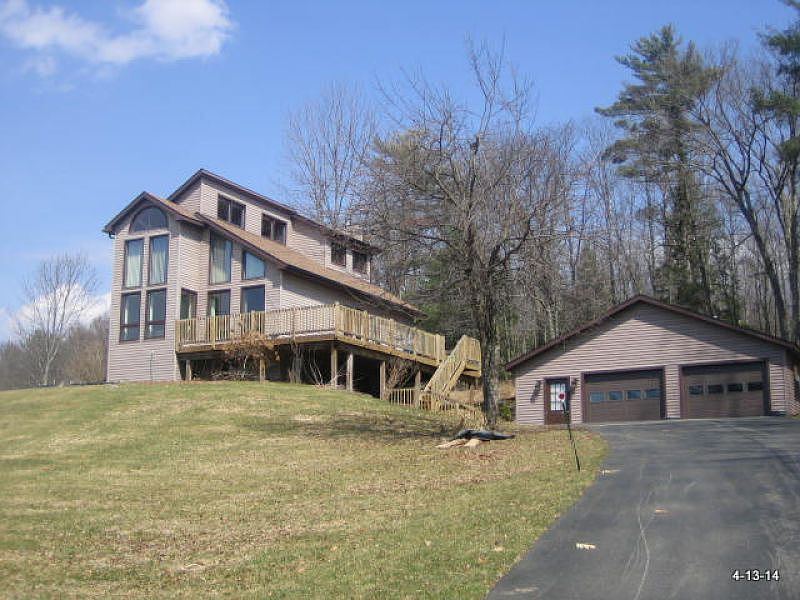 1st image of 125 Whispering Oaks Ln