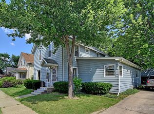 312 Forest Ave, Aurora, IL 60505