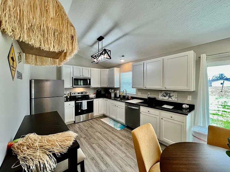 808 Pierson Rd — Photo 23