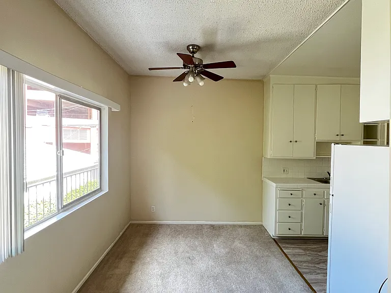11746 Goshen Ave #7 — Photo 7