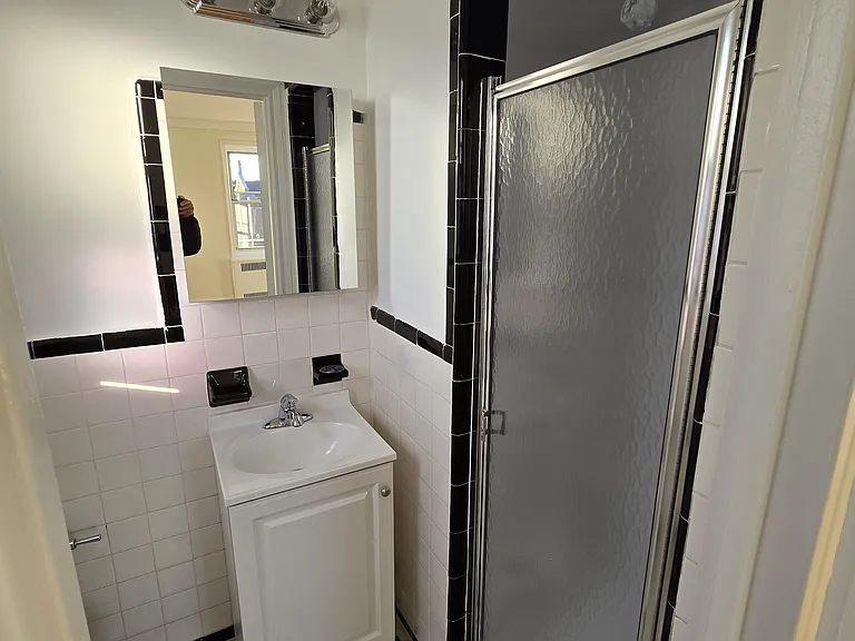 48-53 44th St #6G — Photo 9