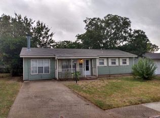 1022 Irion Dr, Euless, TX 76039