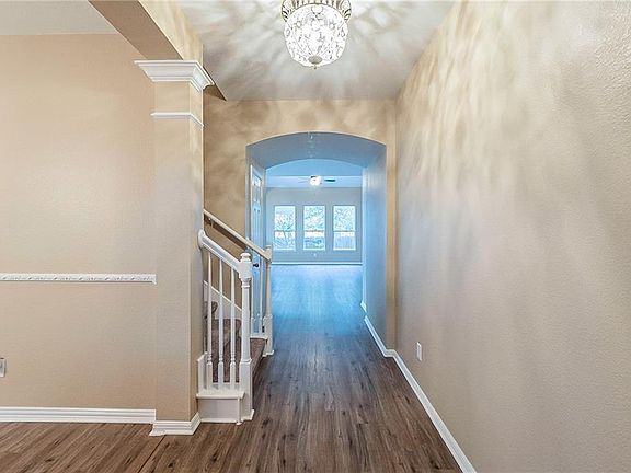 2nd image of 11508 Larch Valley Dr